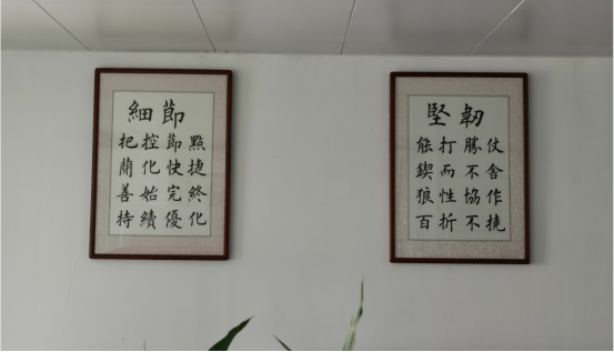 77d6191e1e49f682ef46c28ab75fd6d7